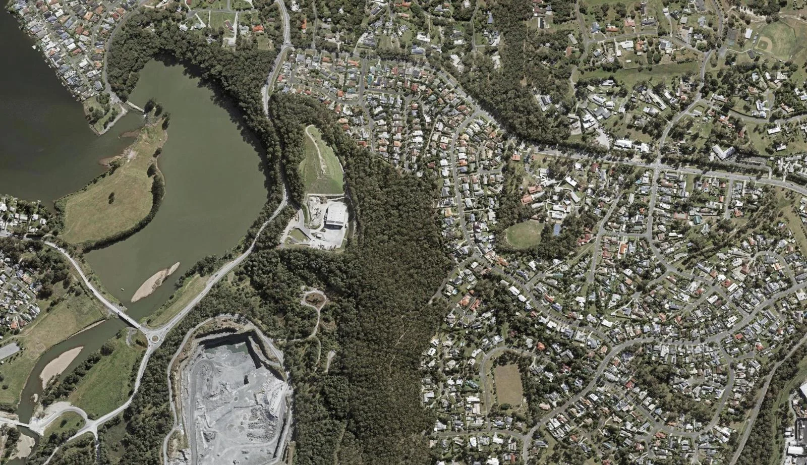 Aerial view of homes and properties in Oxenford, Queensland